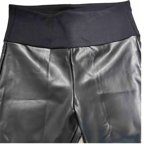 Red hot by SPANX all over faux leather black leggings - Picture 5 of 10